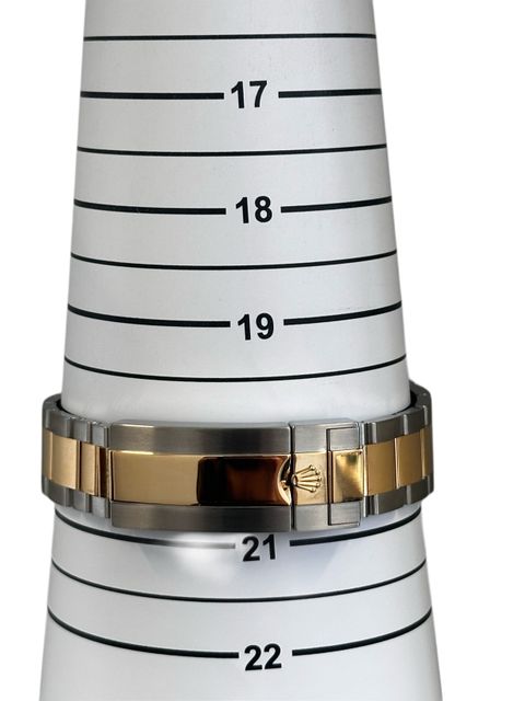 Rolex Sea-Dweller 126603 Image 4